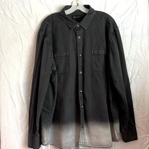 Ombre, button-up, collared shirt (denim black)
